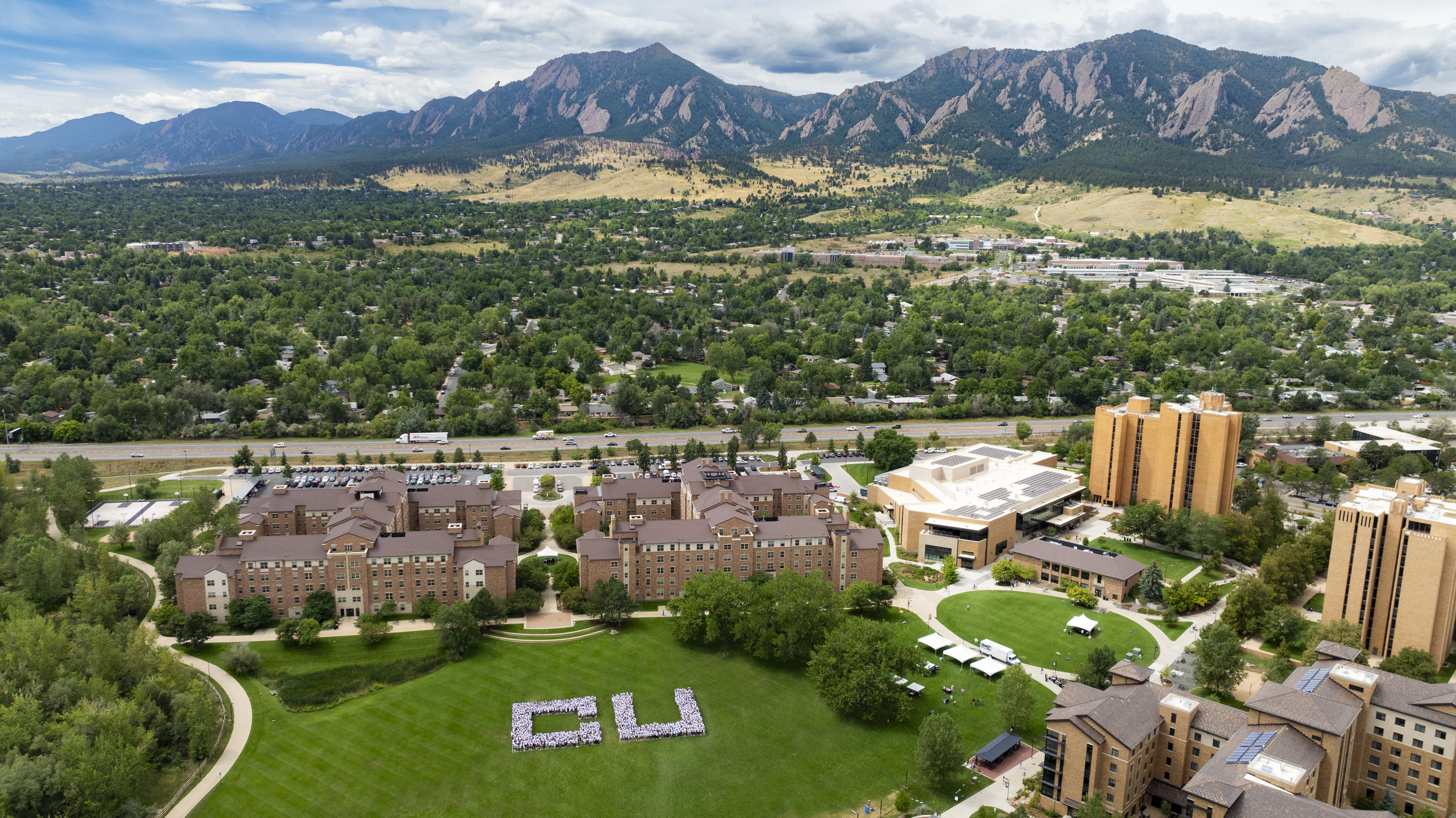 Boulder skyline view